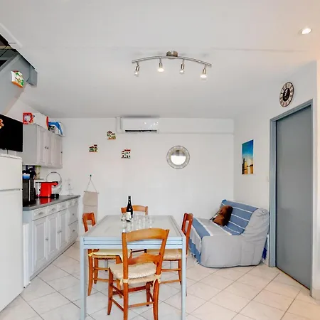 In Saint-cyprien With House A Panoramic View Holiday home